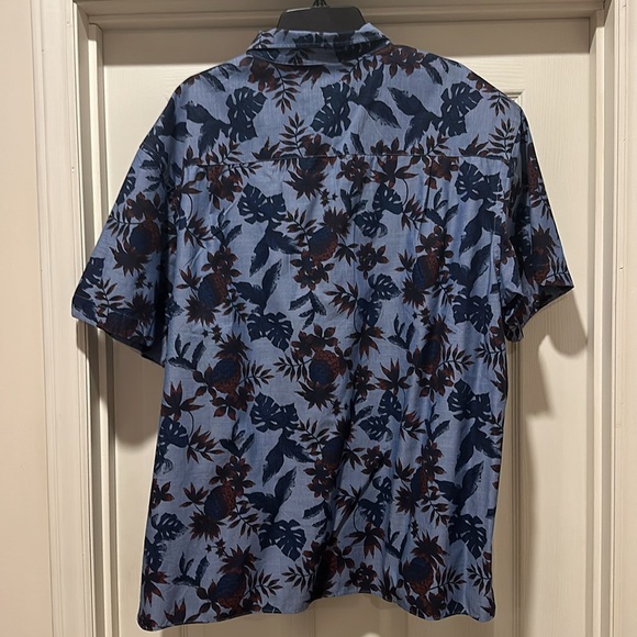 Van Heusen Short Sleeve Button Up 3XL - Picture 4 of 6